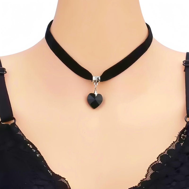 ISCASSE Black Choker Necklaces for Woman Love Heart Choker Necklace Adjustable Velvet Choker Soft Collar Chain Red Heart Necklace Halloween Cosplay Party - Image 2